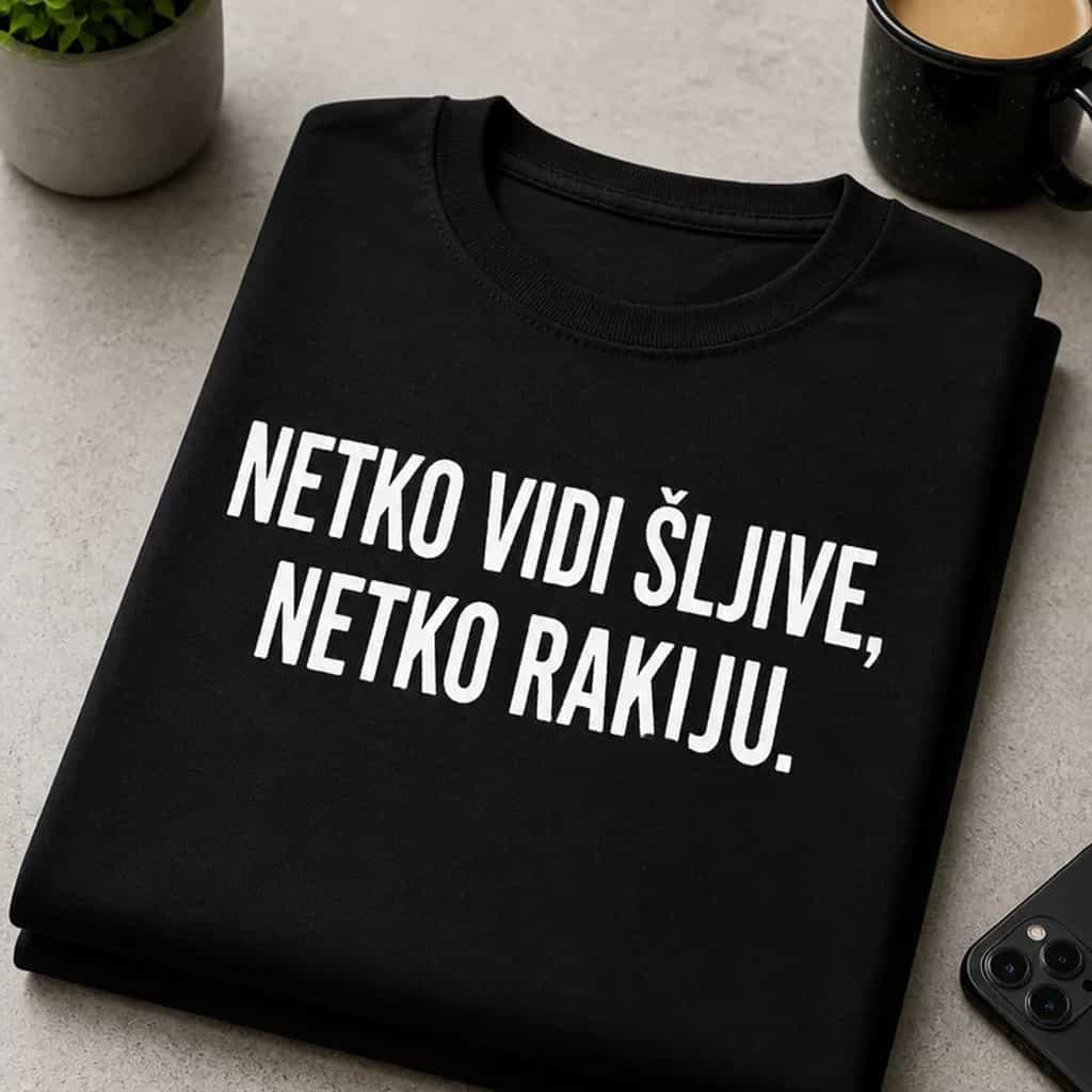 Majica netko vidi šljive, netko rakiju