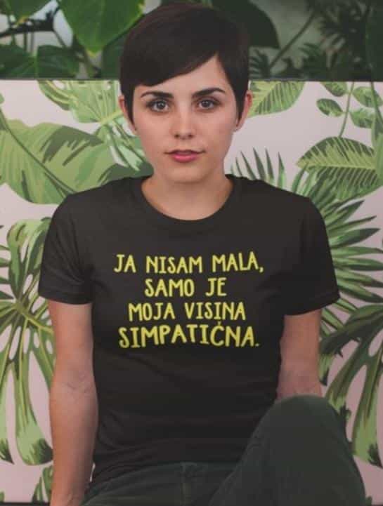 Majica za niske žene ja nisam mala, samo simpatična visina