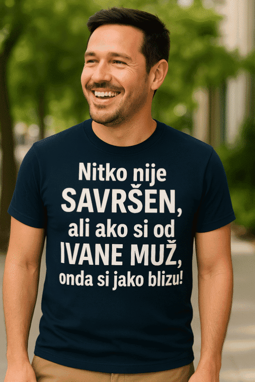 100% pamuk majica sa natpisom, idealna za ljubitelje unikatnih i modernih dizajna.