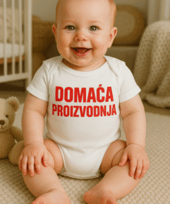 Dječja majica s printom "Domaća proizvodnja" za toplu i udobnu odjeću.