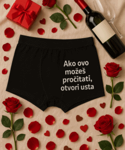 Privjesak s porukom na boksericama, romantične ruže i vino, savršeno za poklon ili poseban trenutak.