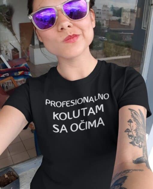 1. Komercijalne majice s natpisom za optima i stilom.