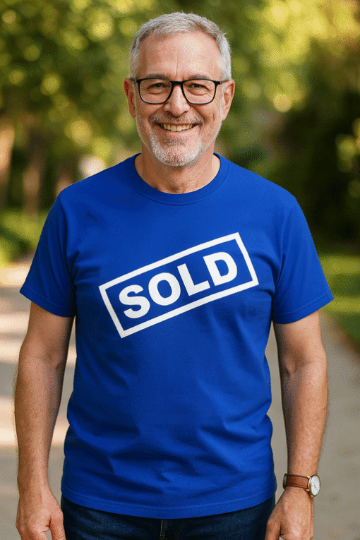 Srednjo plava majica s natpisom SOLD za promocijske svrhe.