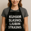 Kuhinjska apron s tekstom ljubavi prema kuhanju, idealno za ljubitelje kuhinje i kuhanja.