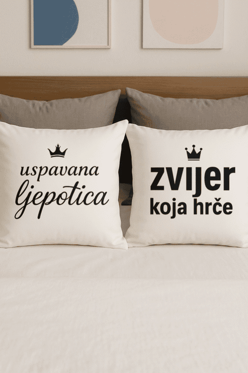 1. Jastuci s natpisima "uspravna ljepotica" i "zvijer koja hrče" za moderan dekor spavaće sobe.