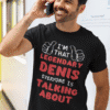 Legendary Dennis majica s personaliziranim natpisom za trendi izgled.